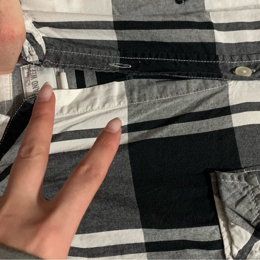Warp & Weft Button Up - Picture 5 of 5